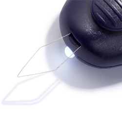 LED-Nadeleinfädler – Prym